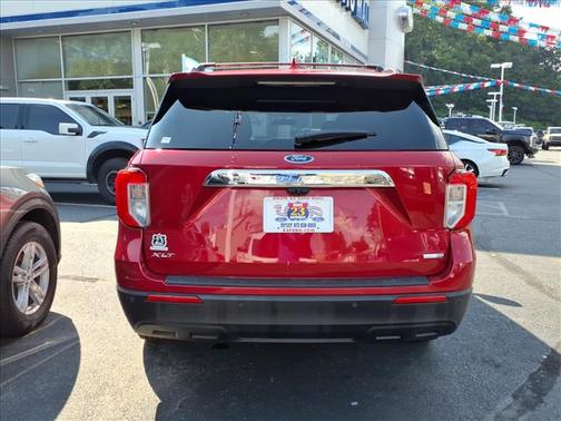 Rapid Red Metallic Tinted Clearcoat 2020 Ford Explorer XLT