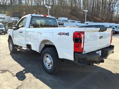 Oxford White 2026 Ford F-350 XL