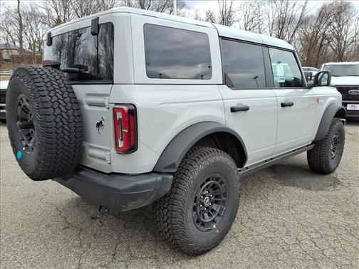 Avalanche Gray 2026 Ford Bronco Badlands