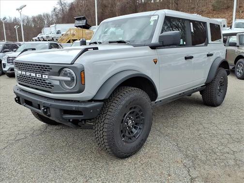 Avalanche Gray 2026 Ford Bronco Badlands