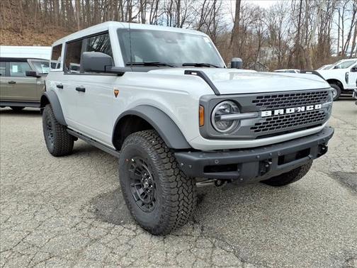 Avalanche Gray 2026 Ford Bronco Badlands