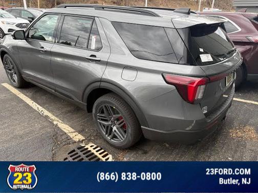 Carbonized Gray Metallic 2026 Ford Explorer ST-Line