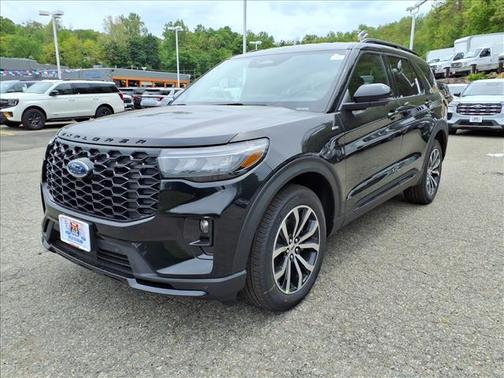 Agate Black Metallic 2026 Ford Explorer ST-Line