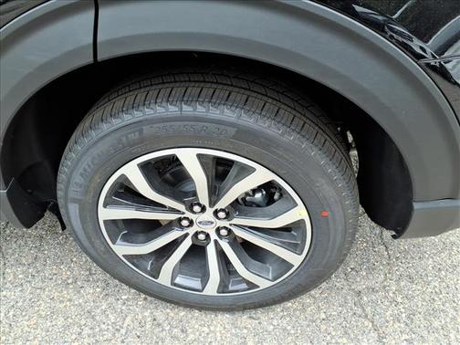 Agate Black Metallic 2026 Ford Explorer ST-Line