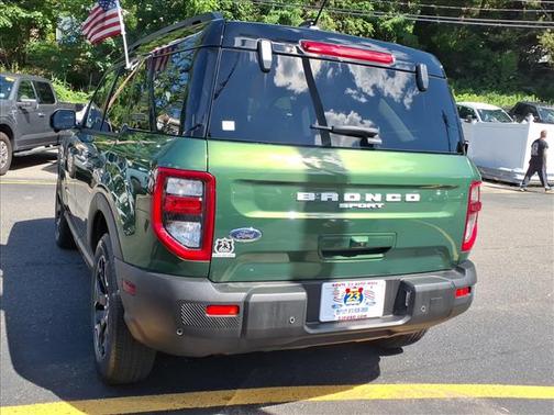 ERUPTION GREEN 2025 Ford Bronco Sport Outer Banks