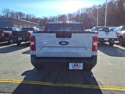 2025 Ford Maverick XL