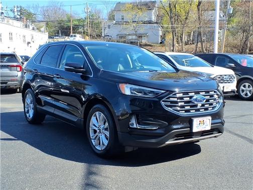 Agate Black Metallic 2023 Ford Edge Titanium