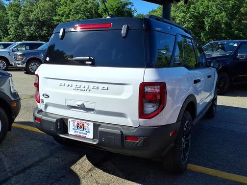 Oxford White 2026 Ford Bronco Sport Outer Banks