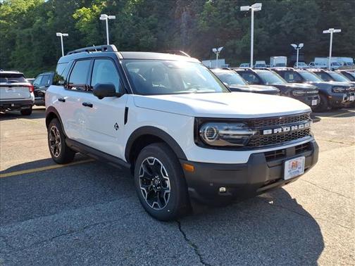 Oxford White 2026 Ford Bronco Sport Outer Banks