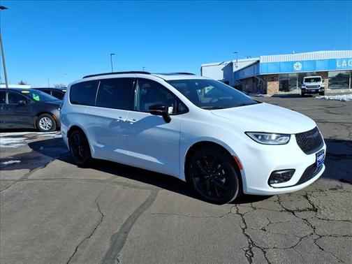 2025 Chrysler Pacifica Limited