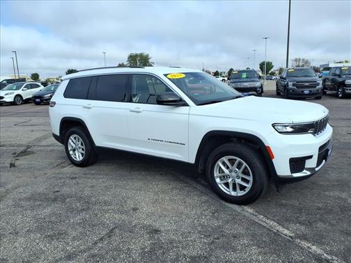 2023 Jeep Grand Cherokee L Laredo