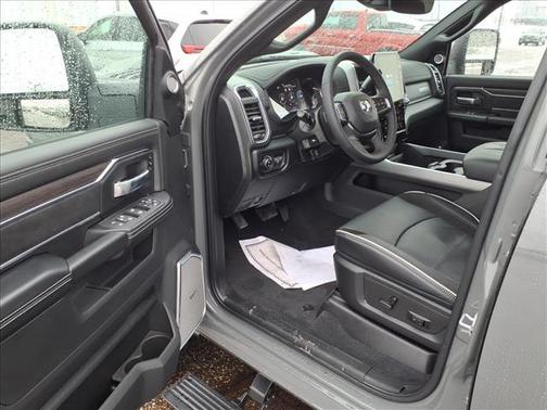 2026 RAM 3500 Laramie Crew Cab 4x4 6'4' Box