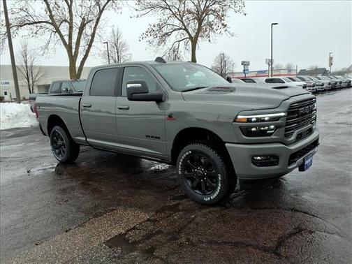 2026 RAM 3500 Laramie Crew Cab 4x4 6'4' Box