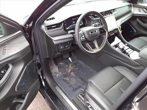 2024 Jeep Grand Cherokee 4xe Overland