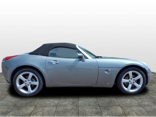 SHADOW GRAY 2006 Pontiac Solstice 2dr Convertible