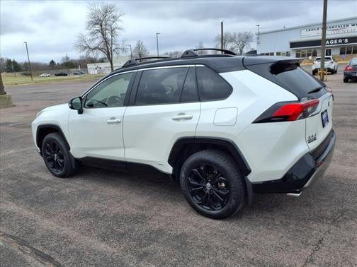 2022 Toyota RAV4 Hybrid SE