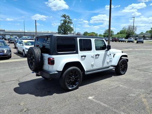 Bright White Clearcoat 2023 Jeep Wrangler 4xe Sahara