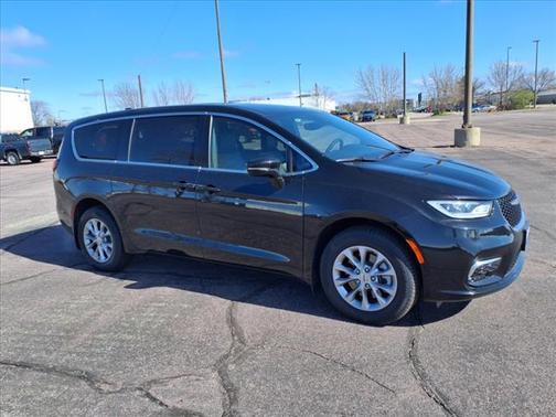2025 Chrysler Pacifica L