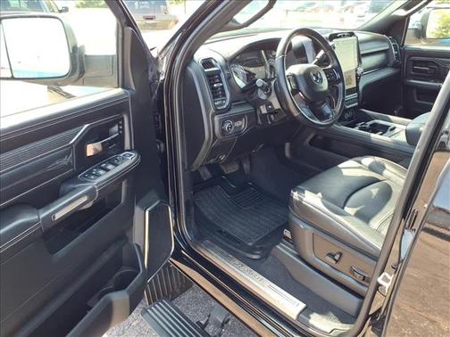 2022 RAM 3500 Limited Crew Cab 4x4 8' Box