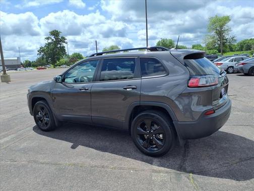 2023 Jeep Cherokee Altitude