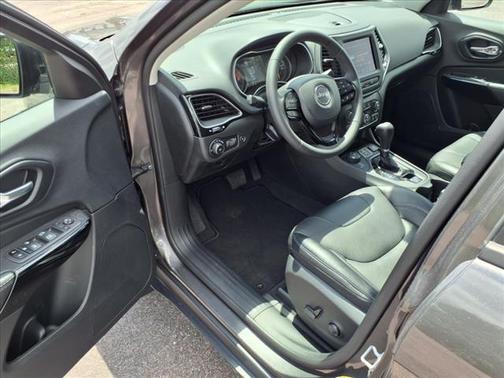 2023 Jeep Cherokee Altitude