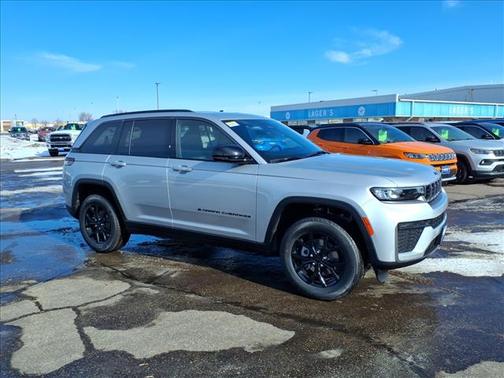 2026 Jeep Grand Cherokee Altitude
