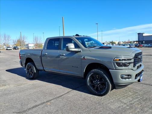 2026 RAM 3500 Laramie Crew Cab 4x4 6'4' Box