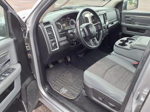 2019 RAM 1500 SLT