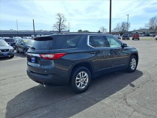 2020 Chevrolet Traverse LT Cloth