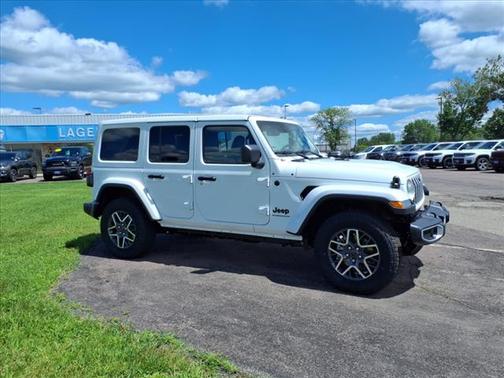 2025 Jeep Wrangler 4-Door Sahara 4x4