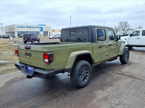 2026 Jeep Gladiator Sport S