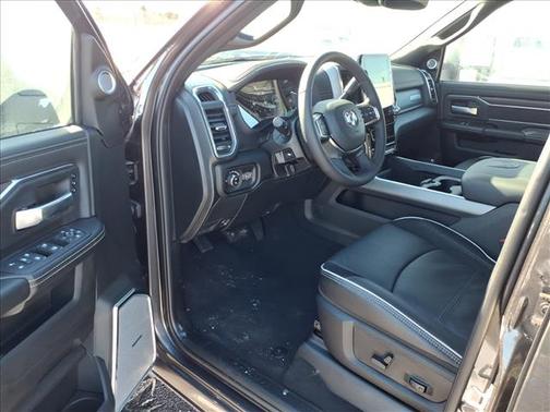 2026 RAM 2500 Laramie Crew Cab 4x4 6'4' Box