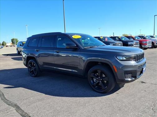 2023 Jeep Grand Cherokee L Altitude