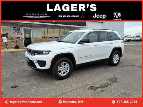 Bright White Clearcoat 2025 Jeep Grand Cherokee Laredo