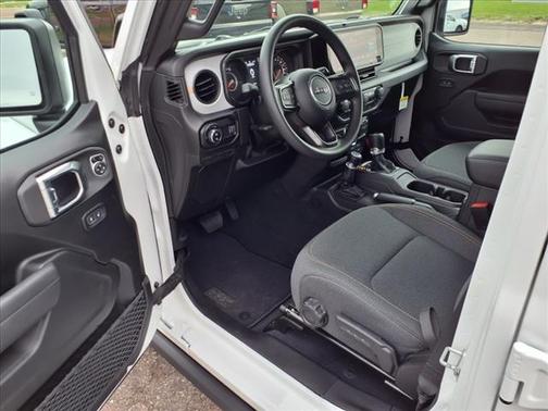 2025 Jeep Gladiator Nighthawk