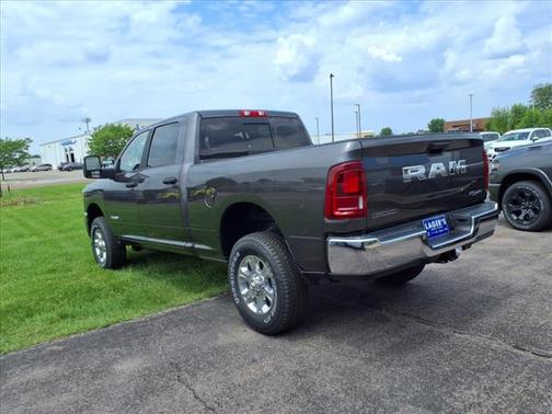 2025 RAM 2500 Big Horn Crew Cab 4x4 6'4' Box