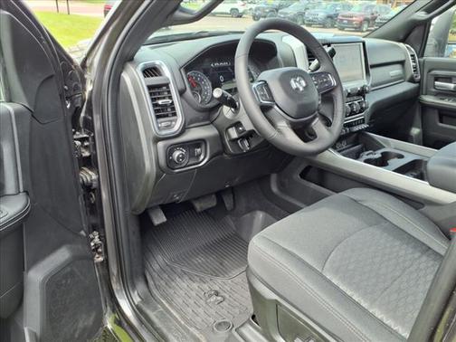 2025 RAM 2500 Big Horn Crew Cab 4x4 6'4' Box