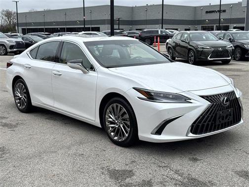 2025 Lexus ES 300h Ultra Luxury