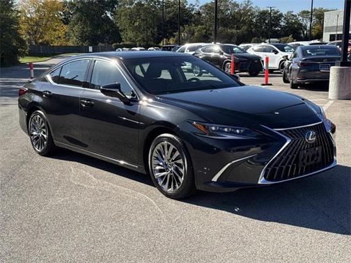 2025 Lexus ES 300h Ultra Luxury