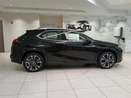 2025 Lexus UX 300h Premium