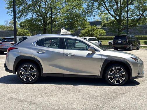 Atomic Silver 2021 Lexus UX 250h Base