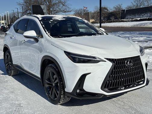 2026 Lexus NX 450h+ Luxury