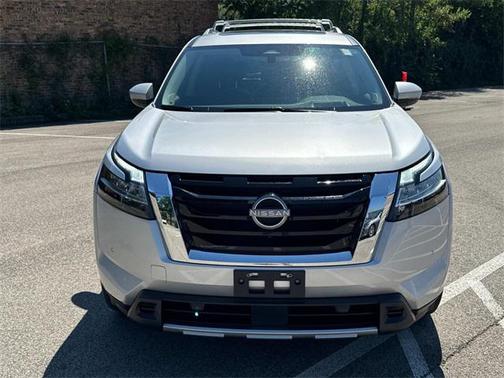 2024 Nissan Pathfinder Platinum 4WD