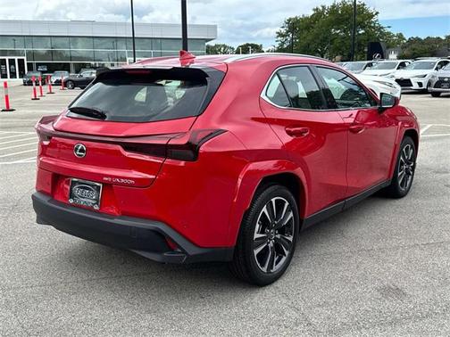 2025 Lexus UX 300h Premium