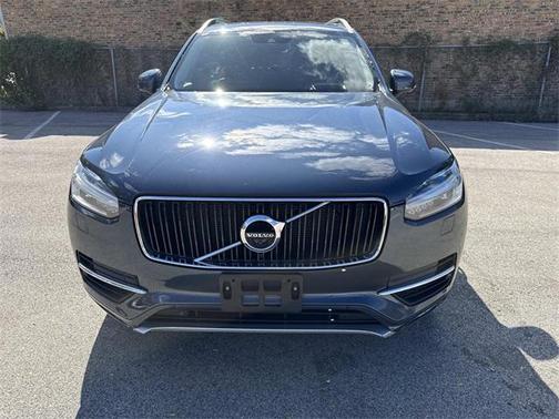 2019 Volvo XC90 T6 Momentum