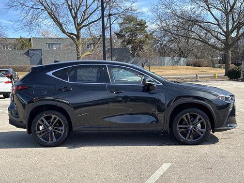 2026 Lexus NX 450h+ Luxury