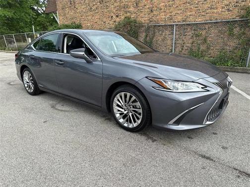 2021 Lexus ES 300h Luxury