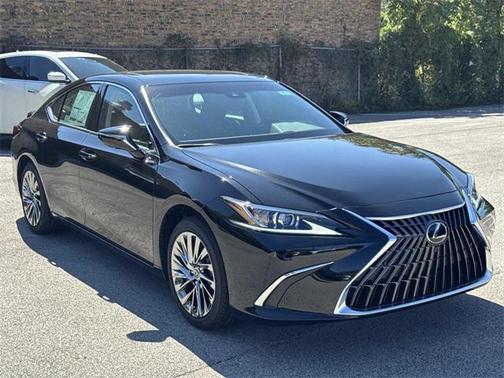 2025 Lexus ES 300h Luxury