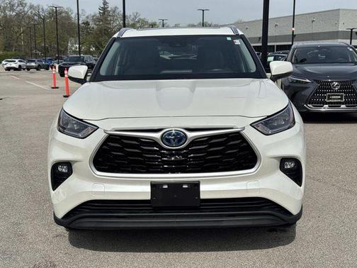 Blizzard Pearl 2020 Toyota Highlander Hybrid XLE