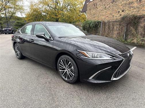 2025 Lexus ES 300h Base